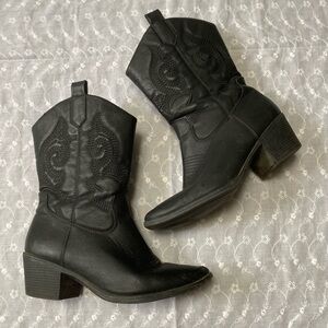 Classic Women's Black Western Booties